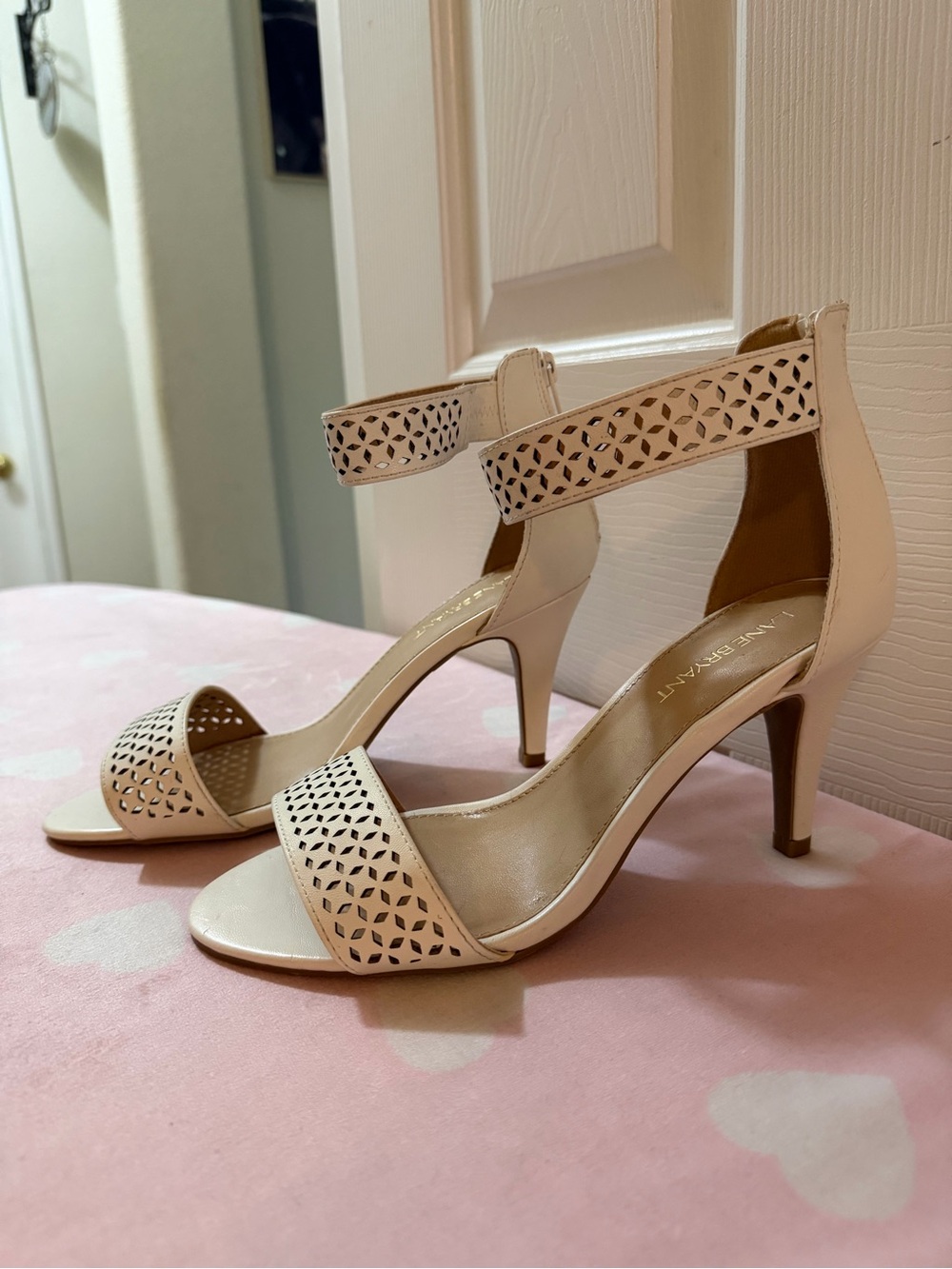 Lane Bryant Ivory Cream Laser Cut Ankle Strap Heels Size 8W - Picture 2 of 11